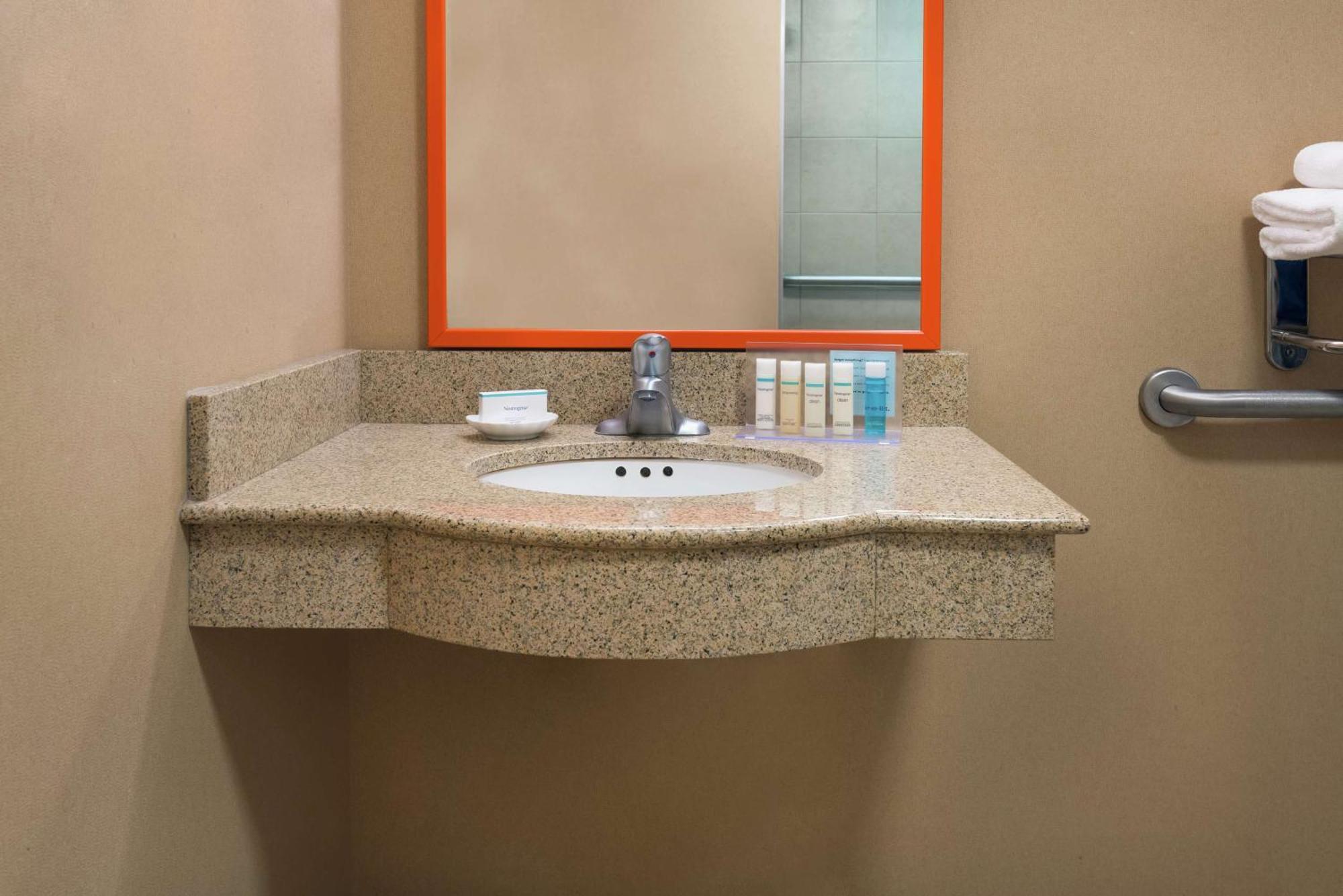 Hampton Inn Springfield South אנפילד מראה חיצוני תמונה
